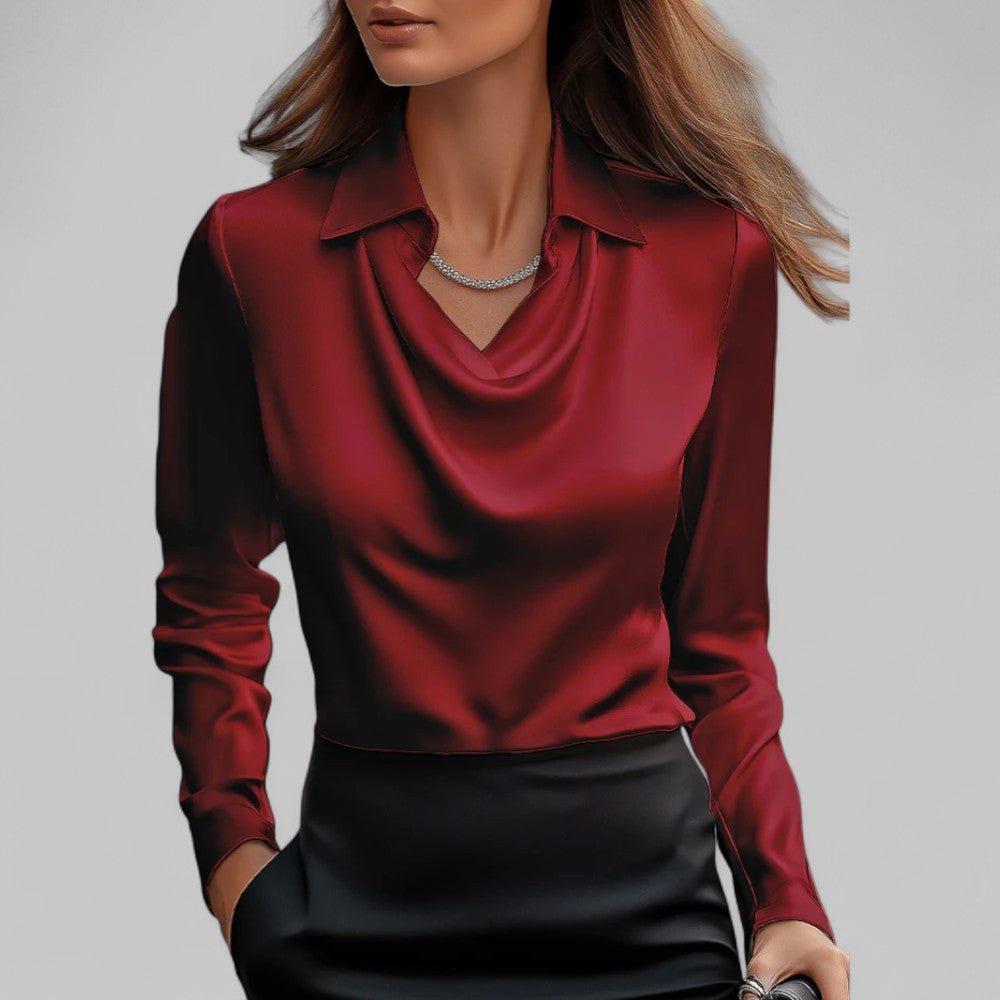 Rote Annika Satin-Bluse mit Wasserfallausschnitt und Kragen