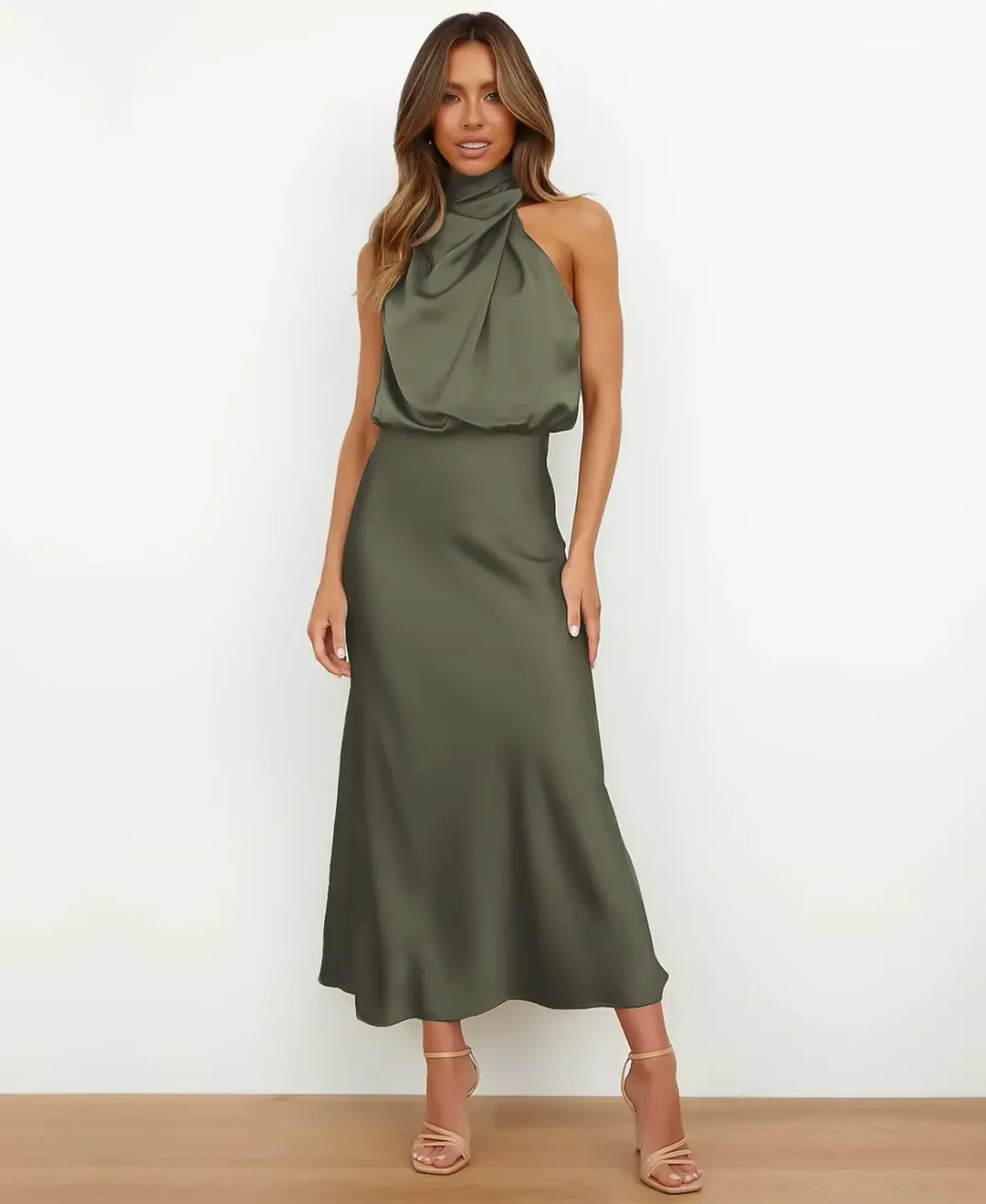 Carla Damen Satin Neckholder Midikleid in elegantem Olivgrün
