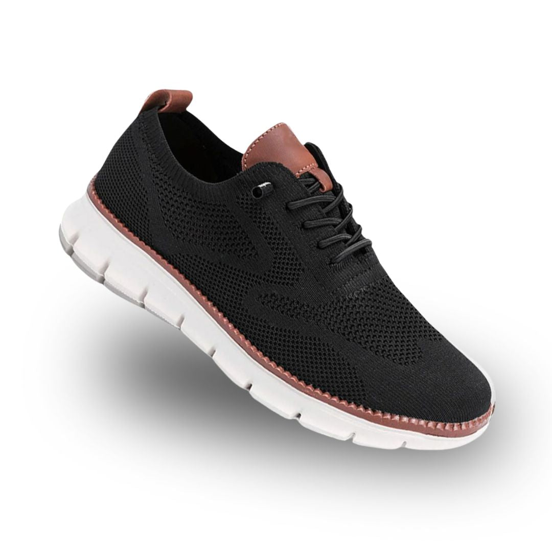 Schwarzer Herren-Mesh-Sneaker Fabian mit weißer Sohle, braunen Lederoptik-Details und klassischer Schnürung.