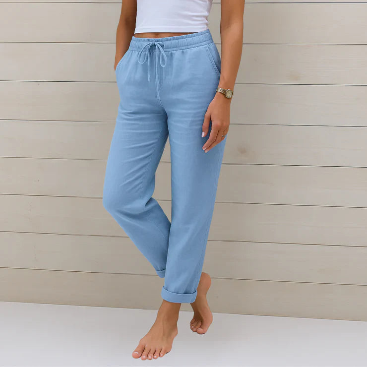 Franka Damen Sommer Leinen Hose in Hellblau, locker geschnitten mit hoher Taille und Kordelzug.