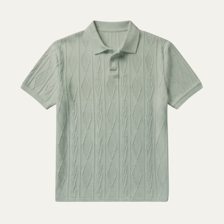 Hellgrünes Herren-Strickpoloshirt mit kurzem Arm, Polokragen und plastischem Rautenmuster in feiner Strickqualität.