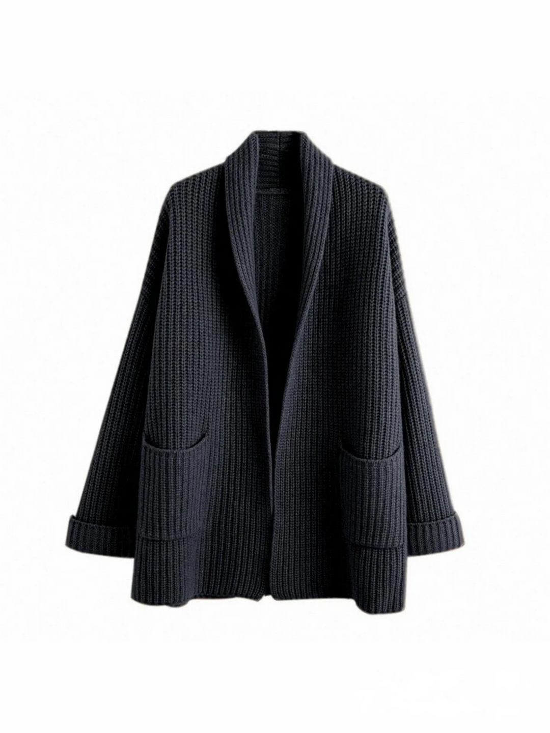 Dunkelgraue, lange Damen-Strickjacke aus weichem Grobstrick mit elegantem Schalkragen und praktischen Seitentaschen.