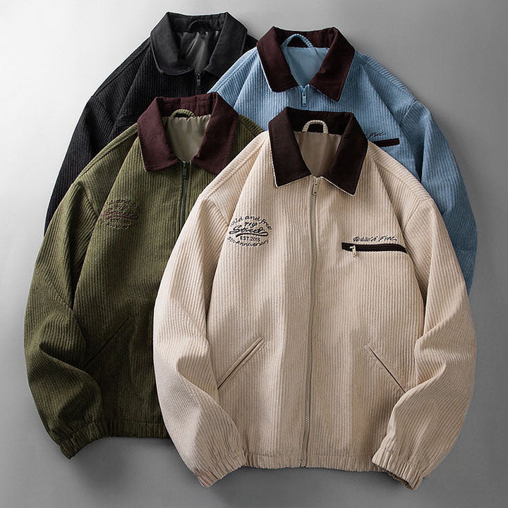 Noah Herren Cordjacke mit Reissverschluss, Umlegekragen und Brusttasche in verschiedenen Farben wie Beige, Oliv, Blau und Schwarz.