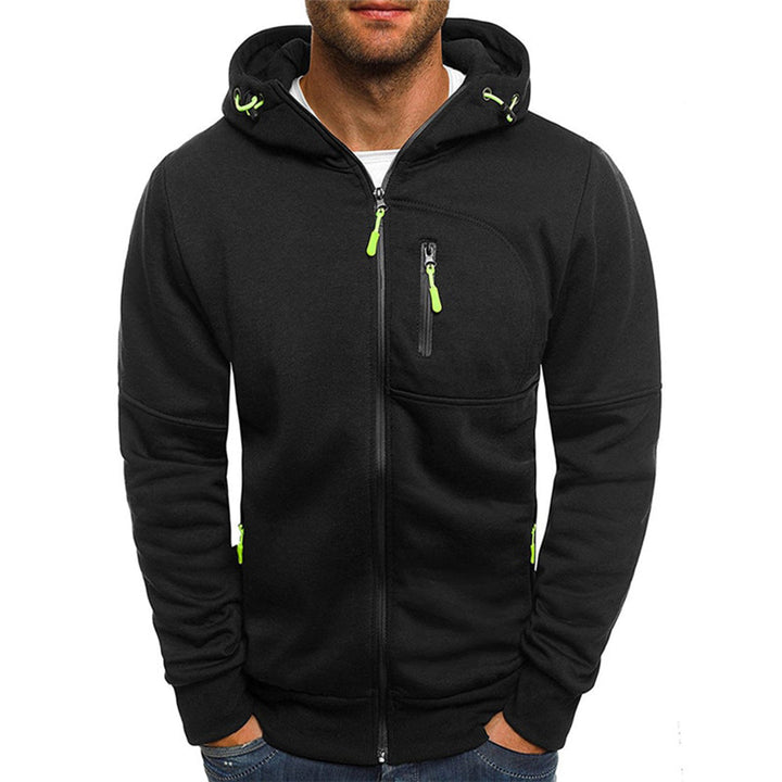 Schwarze Herren-Sweatjacke mit Kapuze, Reißverschluss und markanten neongrünen Zipper-Details an Brust und Taschen.