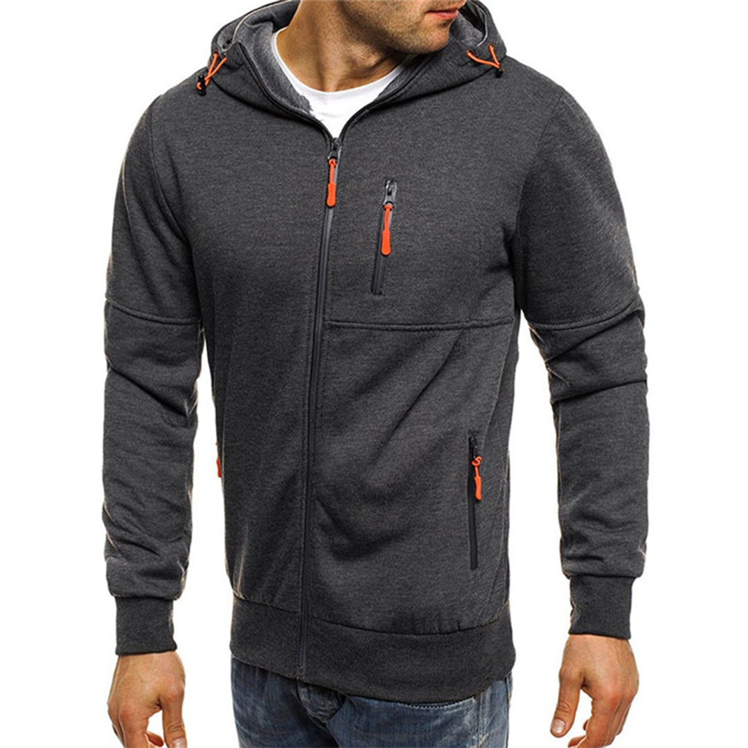 Dunkelgraue Herren-Sweatjacke mit Kapuze, Reißverschluss und markanten orangefarbenen Zipper-Details.