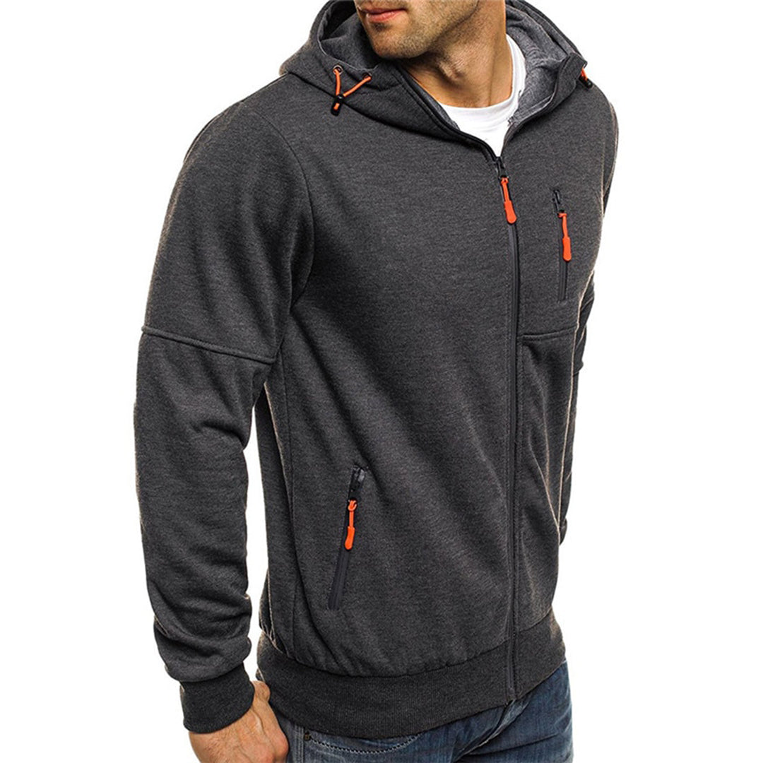 Dunkelgraue Herren-Sweatjacke mit Kapuze, Reißverschluss und markanten orangefarbenen Zipper-Details.