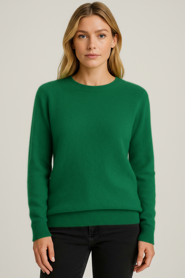 Damen Kaschmir-Pullover Sabrina in leuchtendem Grün mit klassischem Rundhals und gerippten Bündchen.