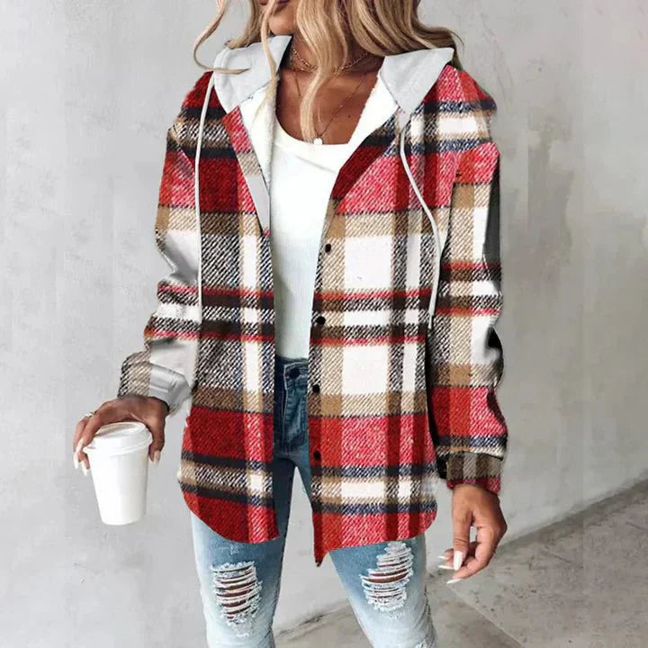 Damen Kapuzenjacke im rot-weißen Karomuster mit Knopfleiste, Kordelzug und lockerer Passform für den Winter.
