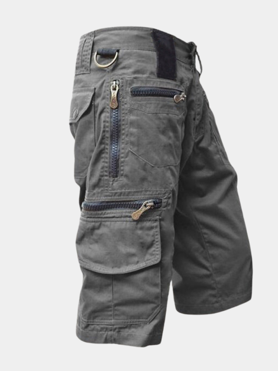 Graue Silvan Cargo-Shorts aus Baumwolle mit mehreren Reißverschlusstaschen und praktischem D-Ring.