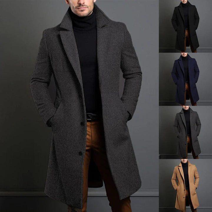 Eleganter, knielanger Herren-Wintermantel mit Revers-Kragen und Knopfleiste in vier stilvollen Farben.