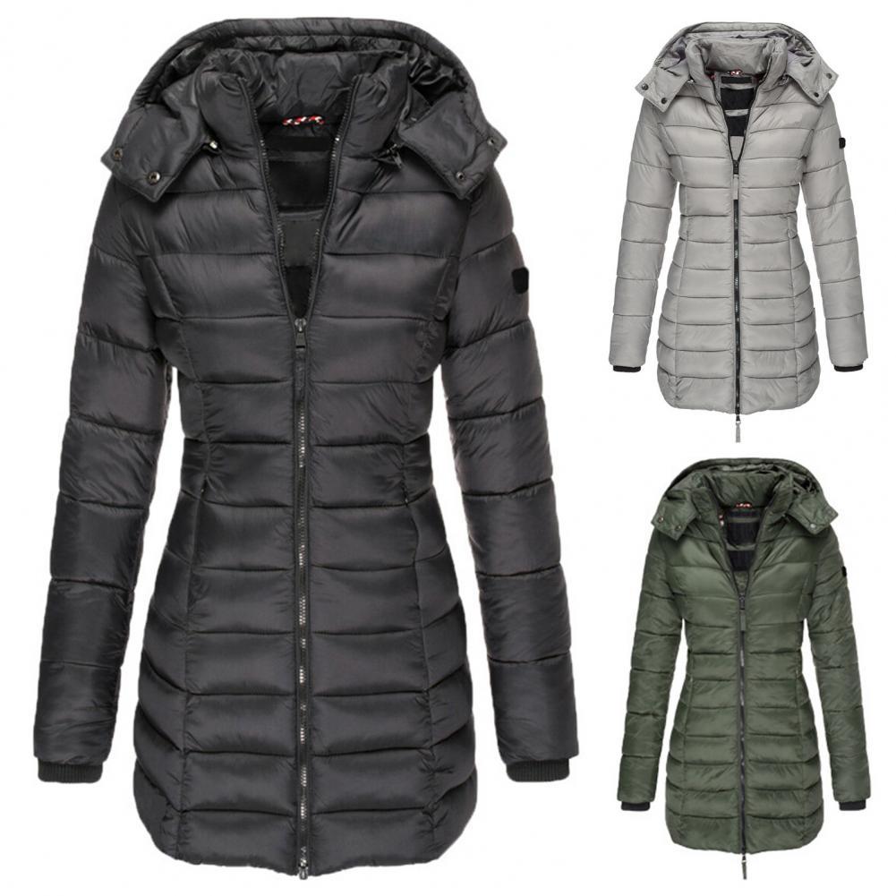 Taillierte Damen Steppjacke Valentina in Schwarz, Grau und Grün mit abnehmbarer Kapuze und langem Reißverschluss für den Winter.
