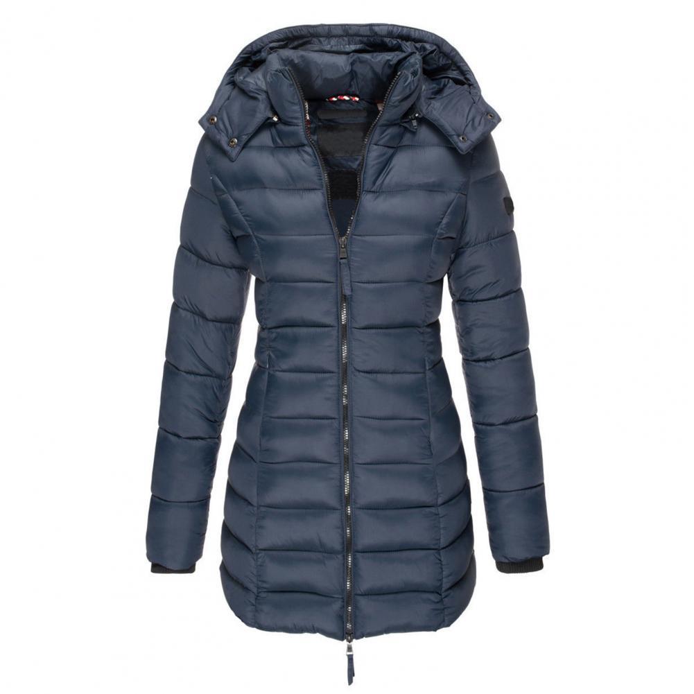 Dunkelblaue, taillierte Damen-Steppjacke mit abnehmbarer Kapuze und durchgehendem Reißverschluss für kalte Wintertage.