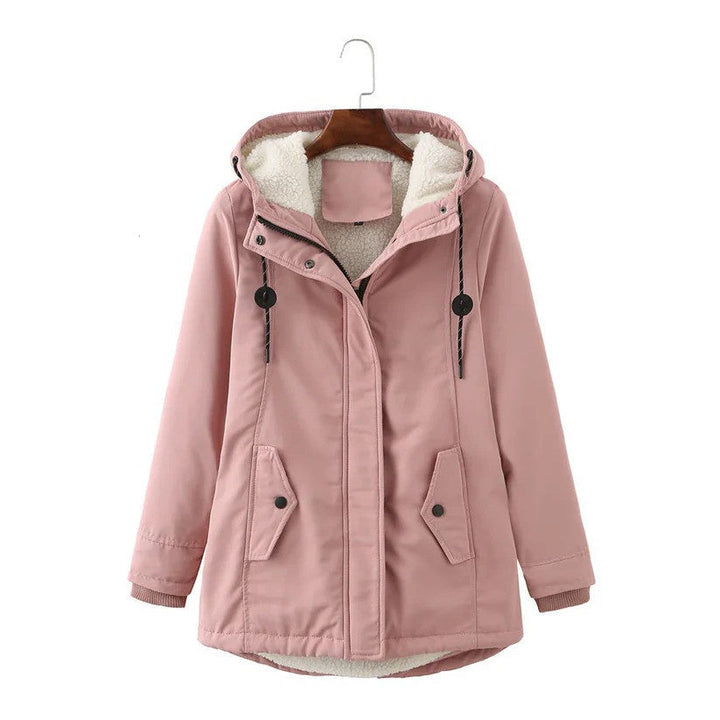 Altrosa Damen-Winterparka mit kuscheligem Teddyfutter, Kapuze, Kordelzug und praktischen Seitentaschen.